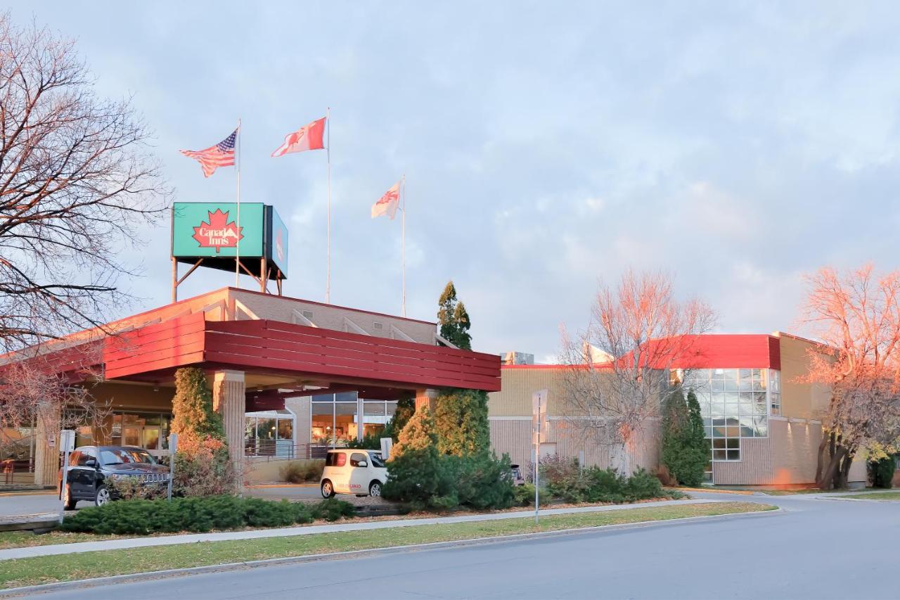 Canad Inns Destination Centre Windsor Park Winnipeg Exterior foto